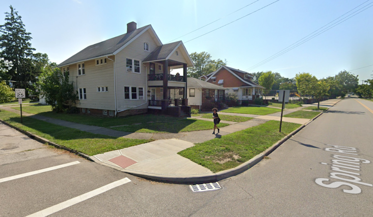 Cleveland Firefighters Heroically Rescue Mother and Two Children from Blazing Old Brooklyn Home