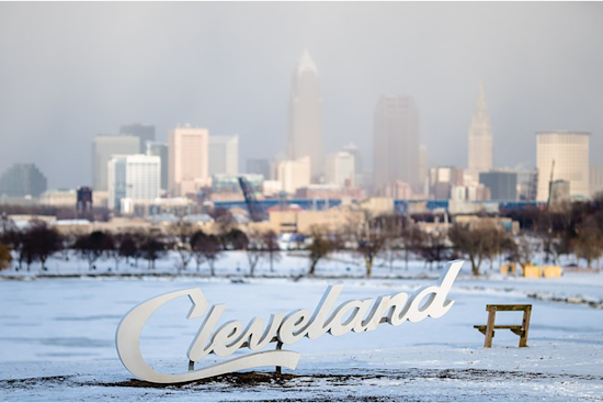 Cleveland Hunkers Down for Intense Lake-Effect Snow, NWS Issues Gale Warning for Lake Erie Mariners