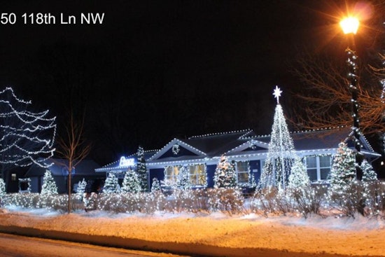 Coon Rapids Calls for Final Entries in Festive Holiday Lighting Contest