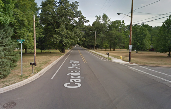 Critical Pedestrian Accident Under Investigation in Battle Creek, 19-Year-Old in Serious Condition After Collision on Capital Avenue