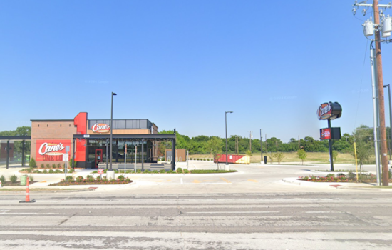 Dallas Aquatics Partners with Local Businesses to Provide Free Swim Lessons for Youth