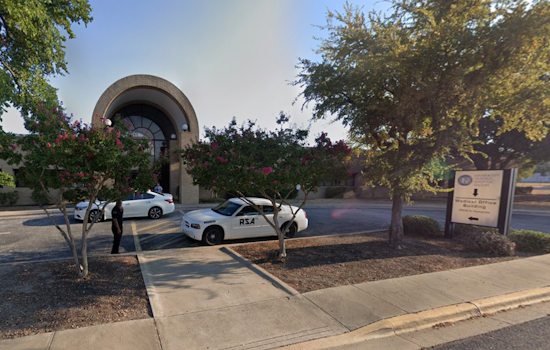 Dallas Community Resists City Plan to Convert Old Hospital into Homeless Housing, Potential Sale at Loss Looms