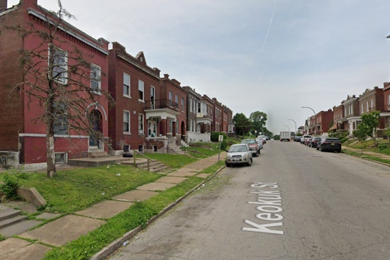 Delivery Driver Robbed at Gunpoint in St. Louis' Dutchtown, Police Seek Suspect