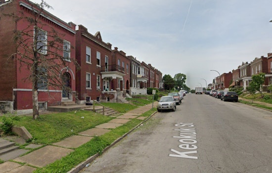 Delivery Driver Robbed at Gunpoint in St. Louis' Dutchtown, Police Seek Suspect