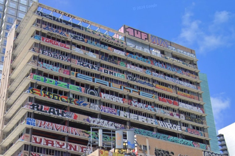 Demolition Underway for Infamous Graffiti-Covered Building in Downtown Miami