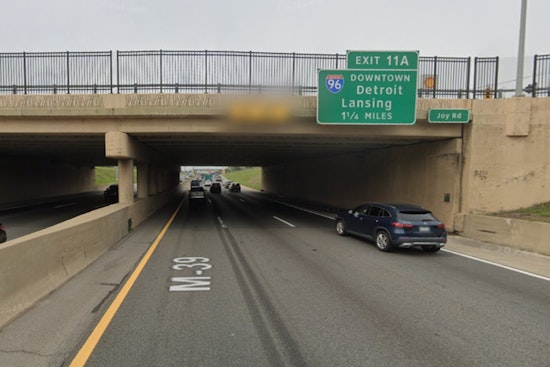 Detroit Man Fatally Struck by Semi-Truck on Southfield Freeway, MSP and DPD Investigate