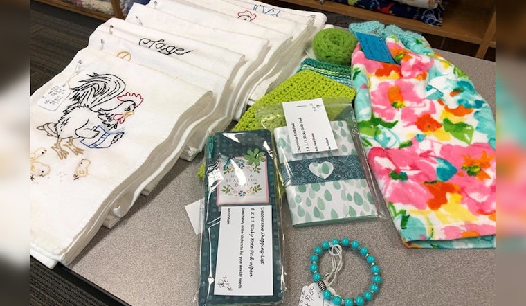 Discover Handcrafted Treasures at Creekside Boutique's Holiday Gift Sale in Bloomington
