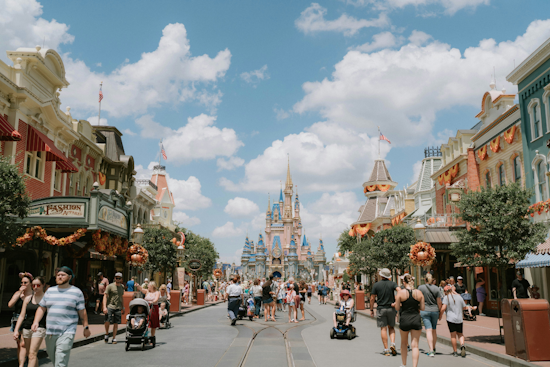 Disney and Universal Gear Up for Innovative Theme Park Experiences with New Ride System Patents