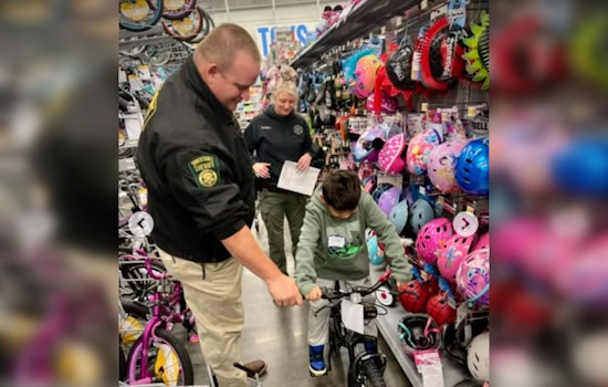 Douglas County Sheriff’s Office and Students Unite for "Shop with a Cop" Holiday Event at Walmart
