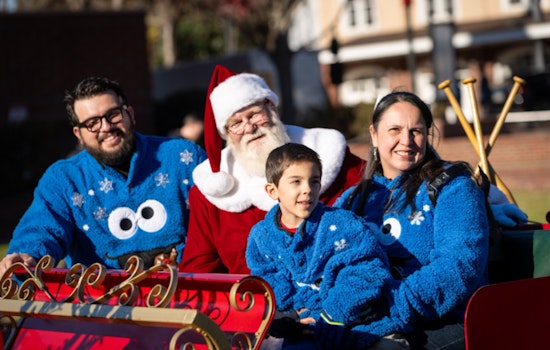 Downtown Duluth Celebrates Seasonal Splendor at Annual Deck the Hall Event