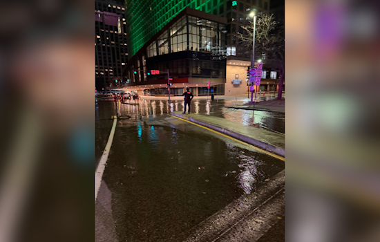 Downtown Pittsburgh Faces Road Shutdown after Major Water Main Break Near Point State Park