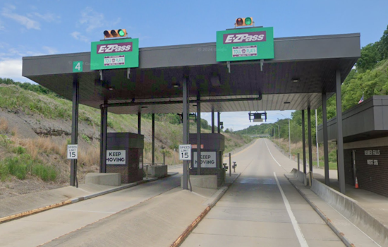 Driver and Service Dog Injured as Tractor-Trailer Strikes Tollbooth on I-376 in Beaver County