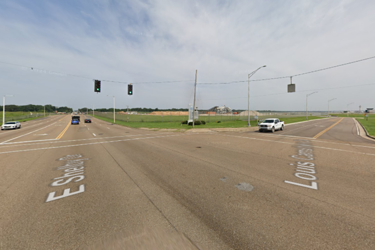 Early Morning Crash Near Memphis Airport Leaves One Critically Injured