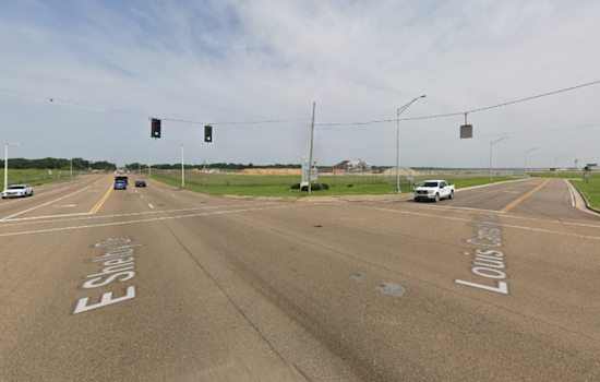 Early Morning Crash Near Memphis Airport Leaves One Critically Injured