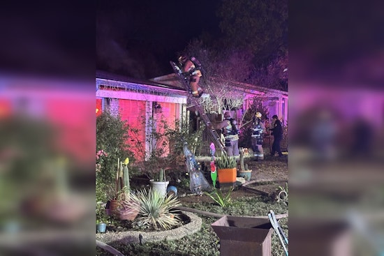 Early Morning Fire Ravages North Austin Home, Investigators Seek Cause