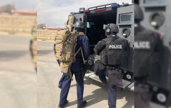 El Paso SWAT Team Ends Standoff in Northeast Neighborhood with One in Custody