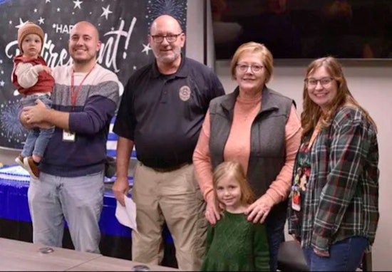Elizabethton Celebrates Retirement of Veteran CID Investigator David Peters after Quarter-Century of Service