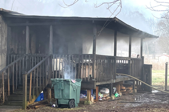 Elizabethton Fire Department Responds to Major Mobile Home Blaze Amid Christmas Parade Festivities