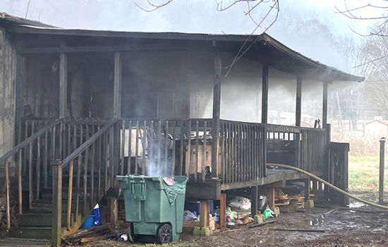 Elizabethton Fire Department Responds to Major Mobile Home Blaze Amid Christmas Parade Festivities