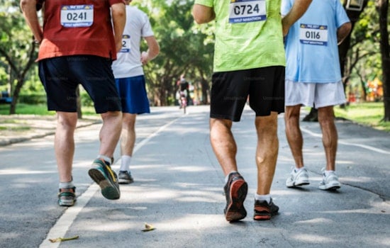 Eritrean Runner Triumphs as Over 35,000 Hit the Pavement for the 52nd Honolulu Marathon