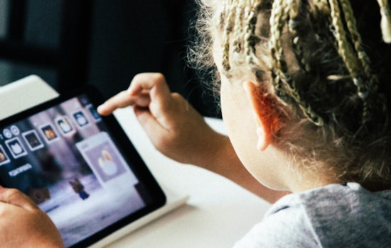 Expert Advices Cautious Gifting of Tech to Kids This Festive Season: How to Safeguard Digital Experiences