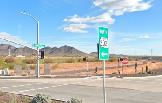Fatal Arizona Freeway Accident Claims Lives of Father and Son During Refueling Attempt