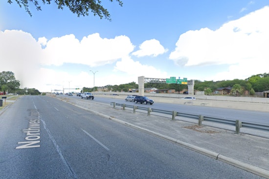Fatal Collision on South Side San Antonio: SUV Strikes Pedestrian on Dimly Lit Highway