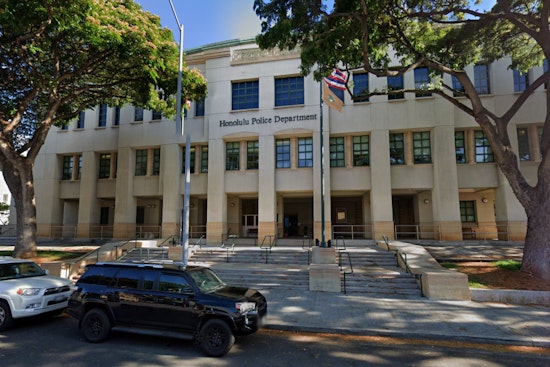 Fatal Hit-and-Run on Kunia Road Claims Motorcyclist's Life; Honolulu Police Seek Witnesses