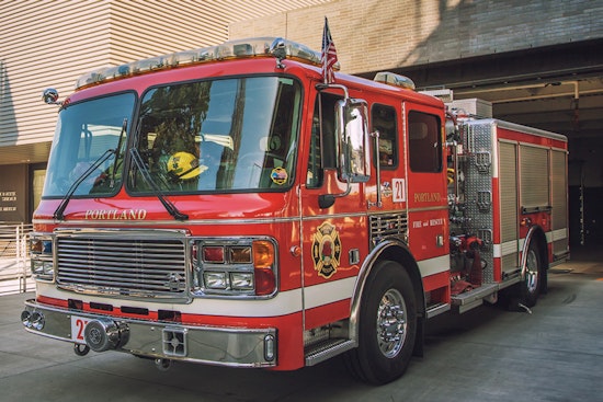 Fatal Vehicle Fire Claims Woman's Life in Northeast Portland, Cause Under Investigation