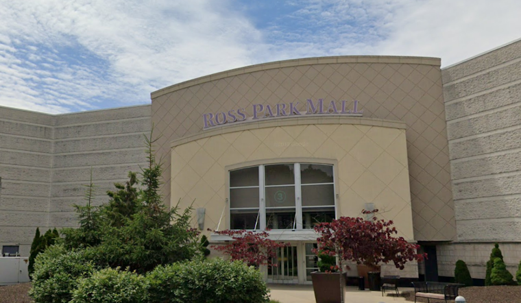 Festive Flicker Out: Transformer Fire Causes Christmas Eve Blackout at Ross Park Mall in Pittsburgh