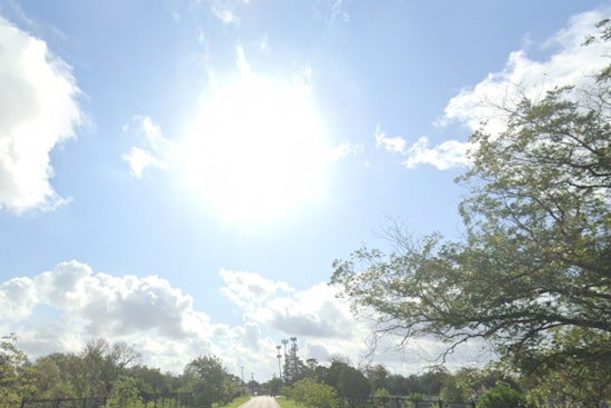 Foggy Start in San Antonio Paves Way for Clear Skies and Warmer Days Ahead