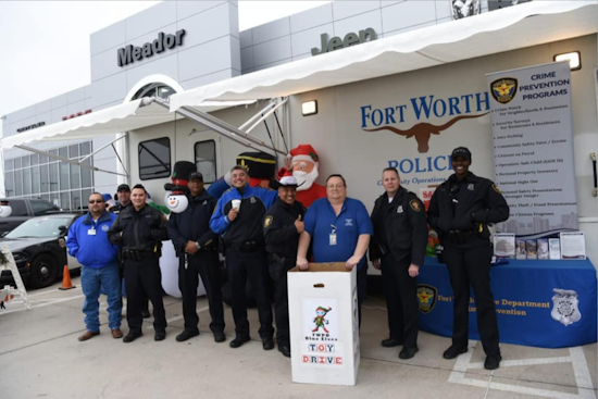 Fort Worth Police's Blue Elves Toy Drive Returns to Spread Holiday Cheer in South Division