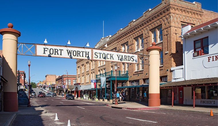 Fort Worth Revels in Festivities as Navy and Oklahoma Fans Gear Up for Armed Forces Bowl Showdown