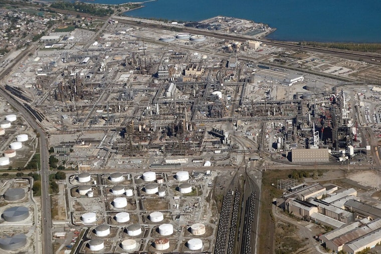 Gas Leak at BP Whiting Refinery in Indiana Causes Odor Concerns in Chicago Area