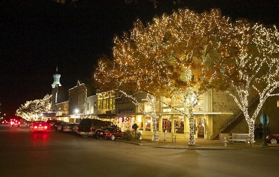 Georgetown Community and Visitors Embrace Holiday Spirit at Annual Lighting of the Square