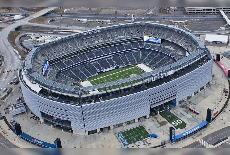 Giants Fans Elevate Protest, Second Plane With Banner Urges Owner to "Fire Everyone" Ahead of Ravens Game