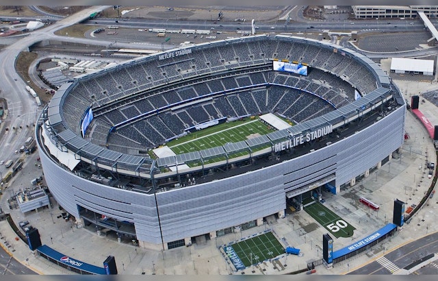 Giants Fans Elevate Protest, Second Plane With Banner Urges Owner to "Fire Everyone" Ahead of Ravens Game