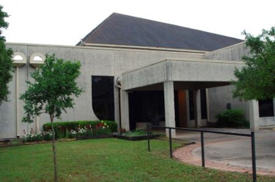Givens Recreation Center in Austin Promotes Inclusion with First-Ever Deaf Social Night