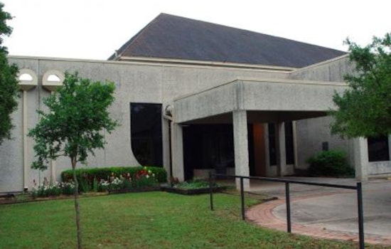 Givens Recreation Center in Austin Promotes Inclusion with First-Ever Deaf Social Night