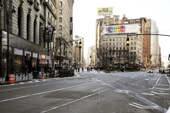 Good Samaritans Lift Taxi to Save Pedestrians in NY Christmas Day Accident