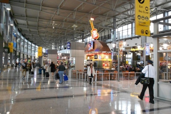 Ground Delay at Austin Airport Affects Nearly 200 Flights Amid Air Traffic Controller Shortage