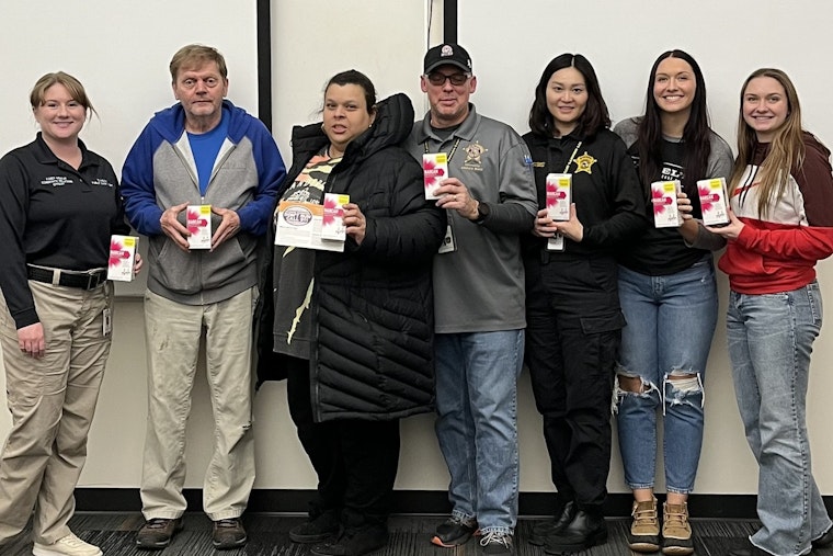 Hennepin County Sheriff's Office Celebrates Holidays and Community Outreach with Cookie Decorating, Opioid Education, and Cybersecurity Talks