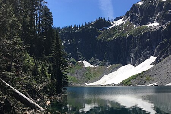 Hiker Survives 100-Foot Plunge Into Lake Serene, Prompting Night Rescue in Snohomish County