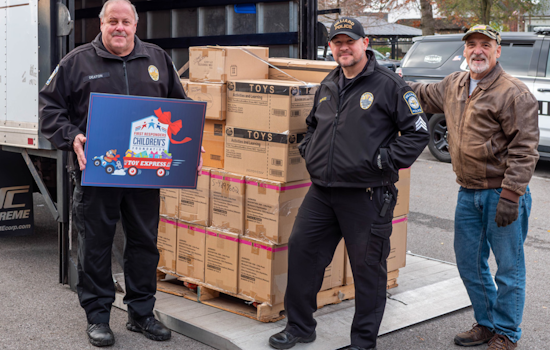 Hilliard Police Partner with CSX to Deliver Holiday Cheer with Over 400 Toy Donations for Children