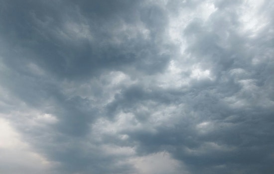 Honolulu Braces for Increased Showers as Front Approaches, Marine and Surf Advisories in Effect