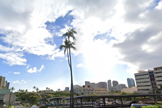 Honolulu Forecast, Calm Skies Overhead While High Surf Warnings Issued for Hawaii's Coasts