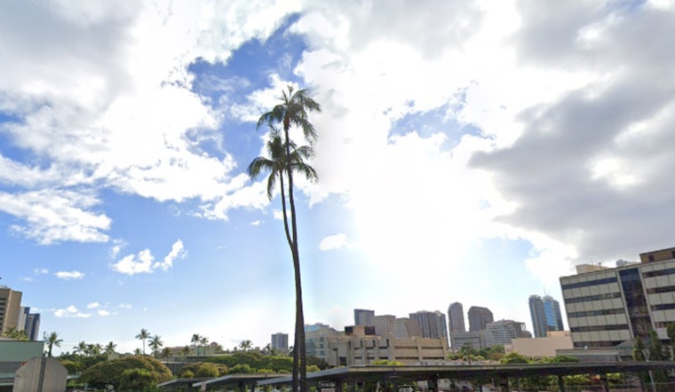 Honolulu Forecast, Calm Skies Overhead While High Surf Warnings Issued for Hawaii's Coasts