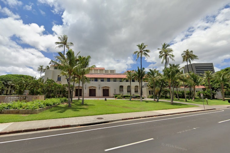 Honolulu Lawmakers Propose New Bill to Ban Single-Use Plastic Bottles in City Facilities