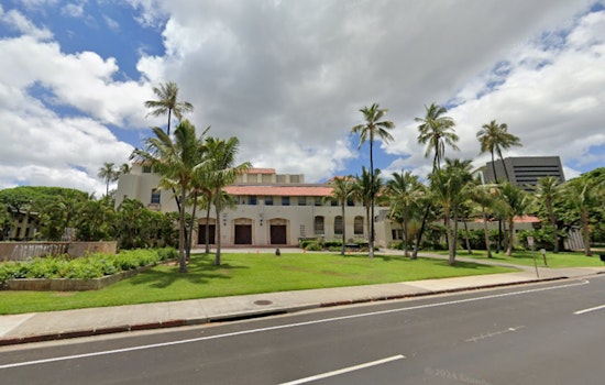 Honolulu Lawmakers Propose New Bill to Ban Single-Use Plastic Bottles in City Facilities