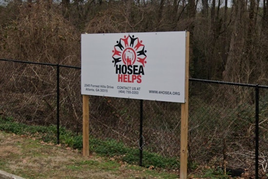 Hosea Helps Distributes Meals and Toys to Atlanta's Needy on Christmas
